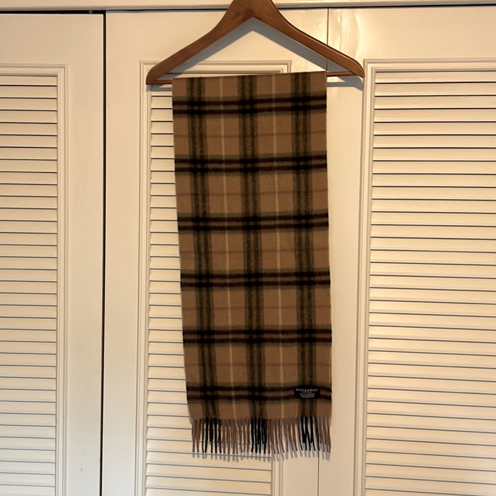 Burberry cashmere scarf
